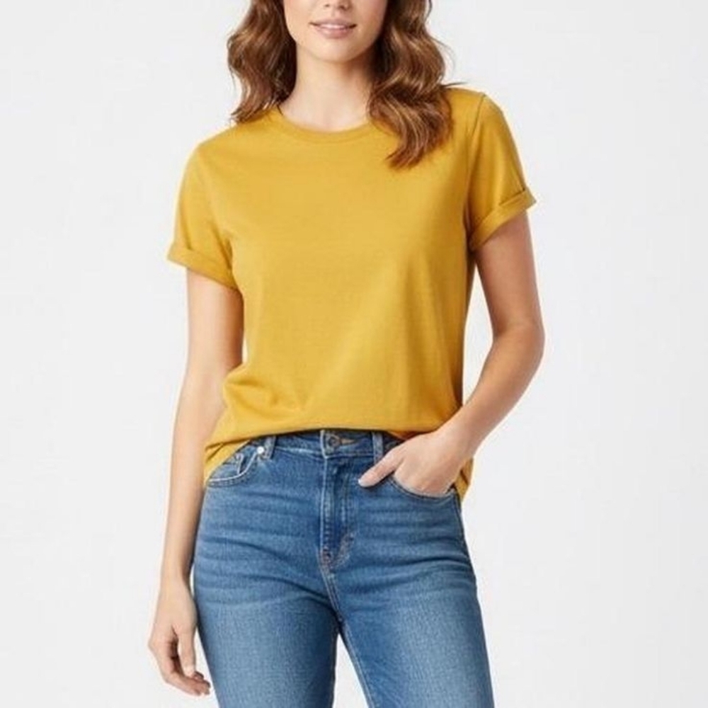Christian Siriano Mustard Short Sleeve Tee